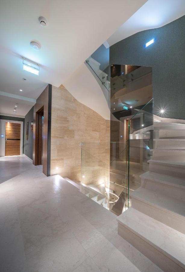 Boutique R Palazzo