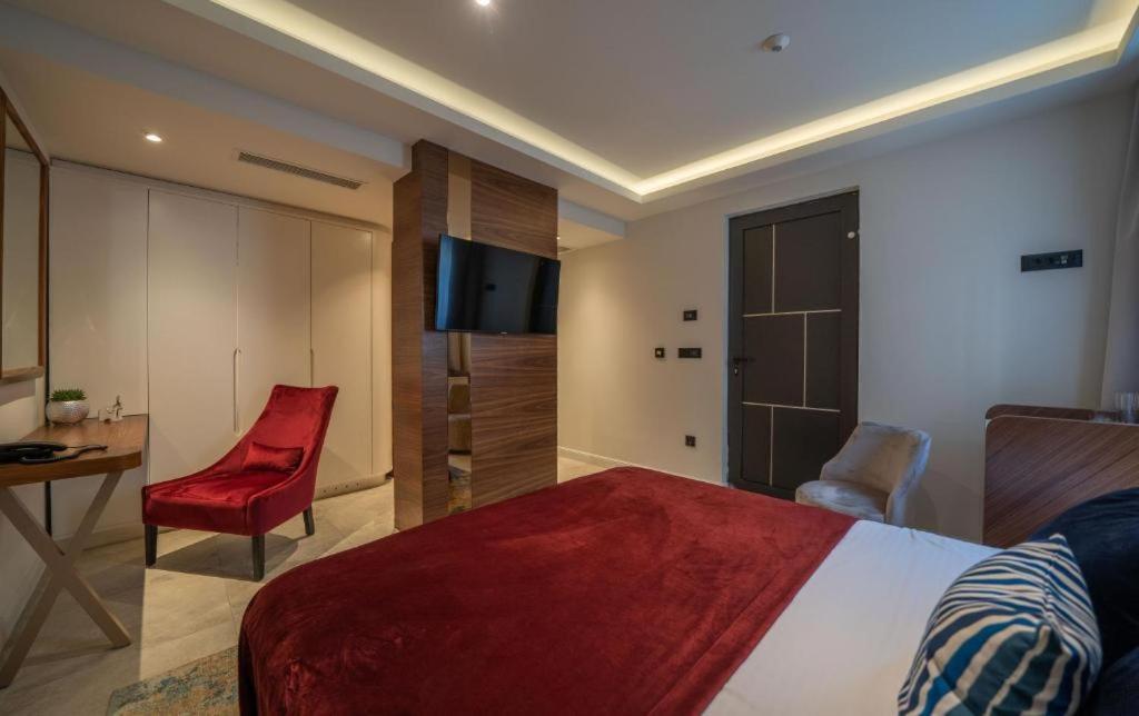 Boutique R Palazzo Hotel 4*