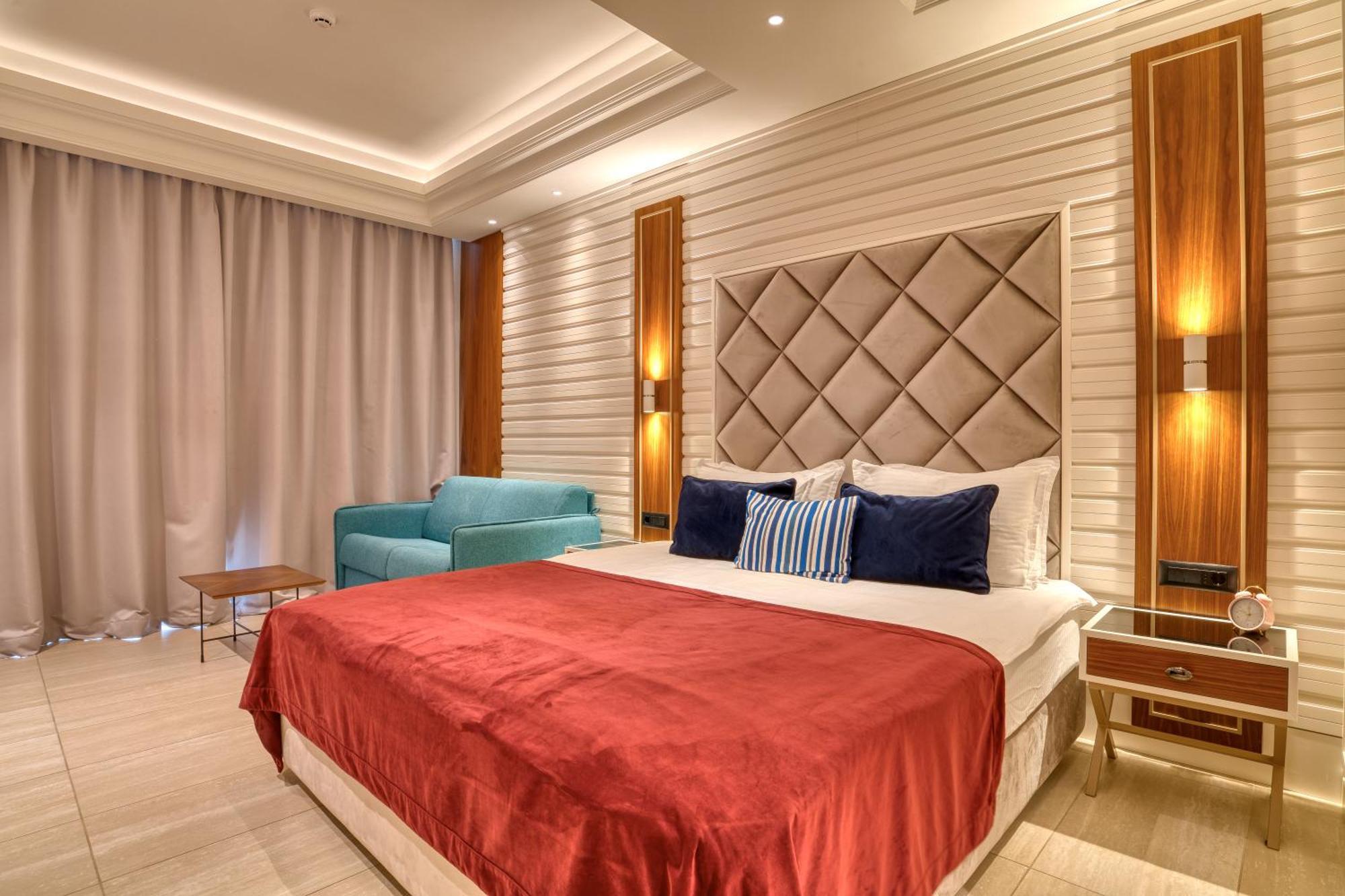 Boutique R Palazzo 4* Kotor