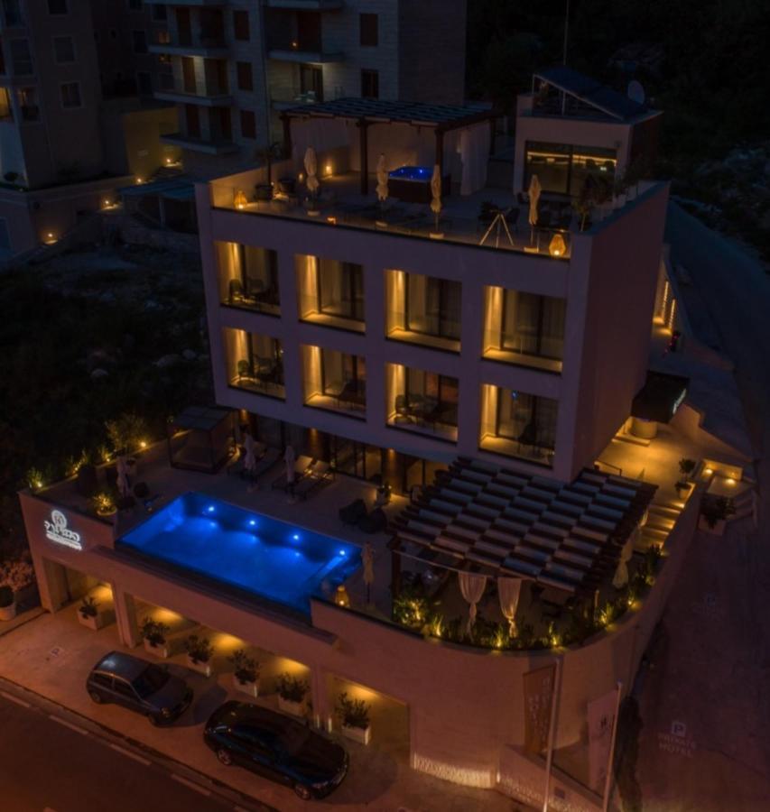 Boutique R Palazzo Hotel